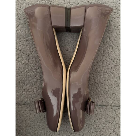 Salvatore Ferragamo Varina Patent Leather Bow Gold Mauve Flats Women's Size 9 B - Picture 8 of 14